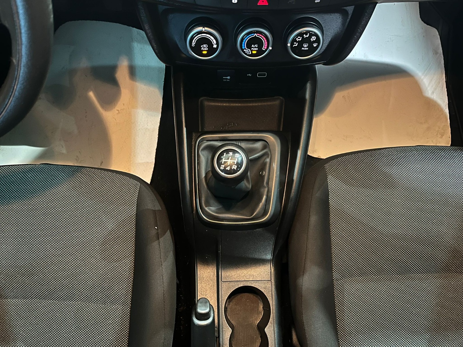 2022 Dizel Manuel Fiat Egea Beyaz Gürel Tasarım Aksesuar Otomotiv San. Tic. Ltd. Şti.