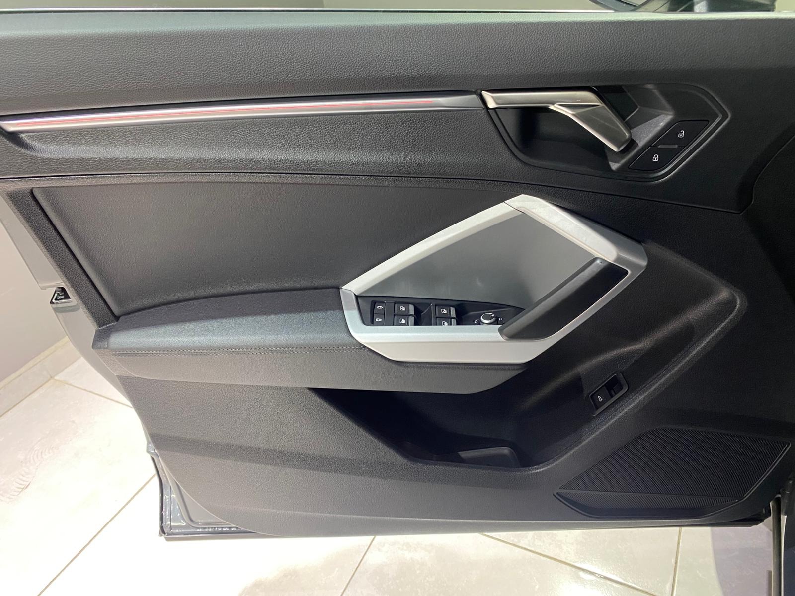 2024 Benzin Otomatik Audi Q3 Gri Gürel Tasarım Aksesuar Otomotiv San. Tic. Ltd. Şti.