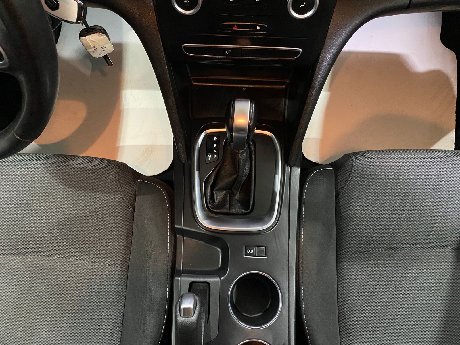 2022 Benzin Otomatik Renault Megane Beyaz Gürel Tasarım Aksesuar Otomotiv San. Tic. Ltd. Şti.