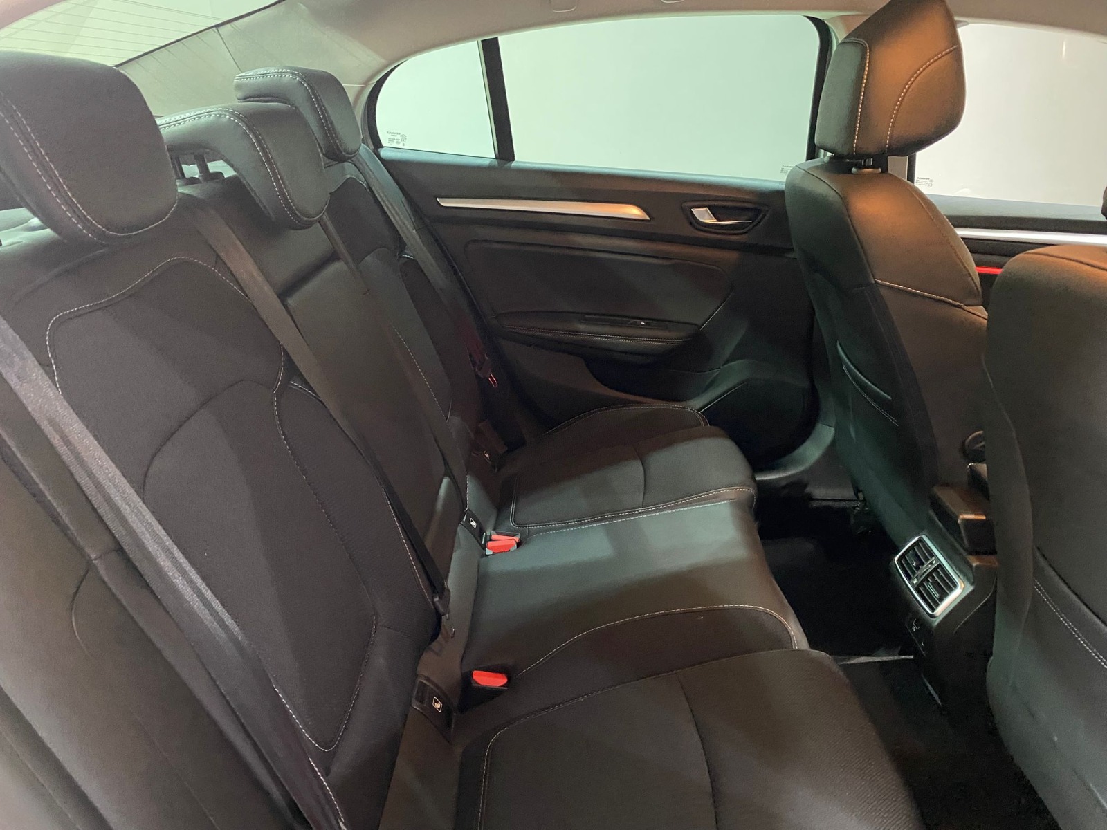 2024 Benzin Otomatik Renault Megane Gümüş Gri Gürel Tasarım Aksesuar Otomotiv San. Tic. Ltd. Şti.