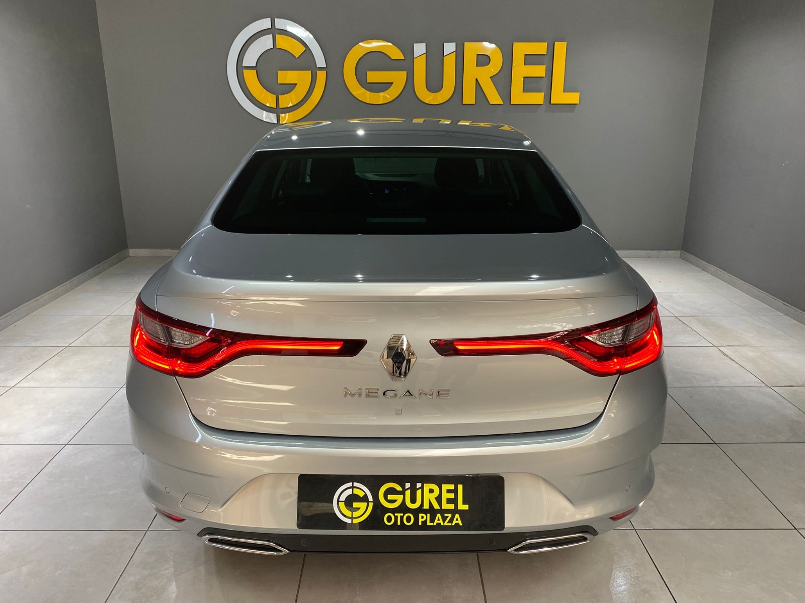 2024 Benzin Otomatik Renault Megane Gümüş Gri Gürel Tasarım Aksesuar Otomotiv San. Tic. Ltd. Şti.