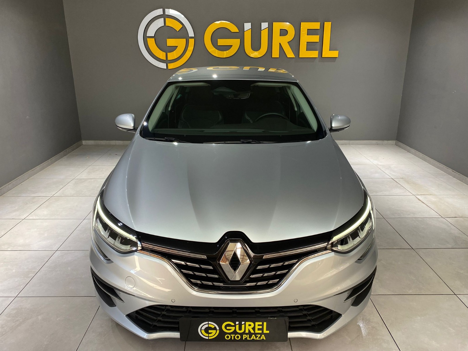 2024 Benzin Otomatik Renault Megane Gümüş Gri Gürel Tasarım Aksesuar Otomotiv San. Tic. Ltd. Şti.