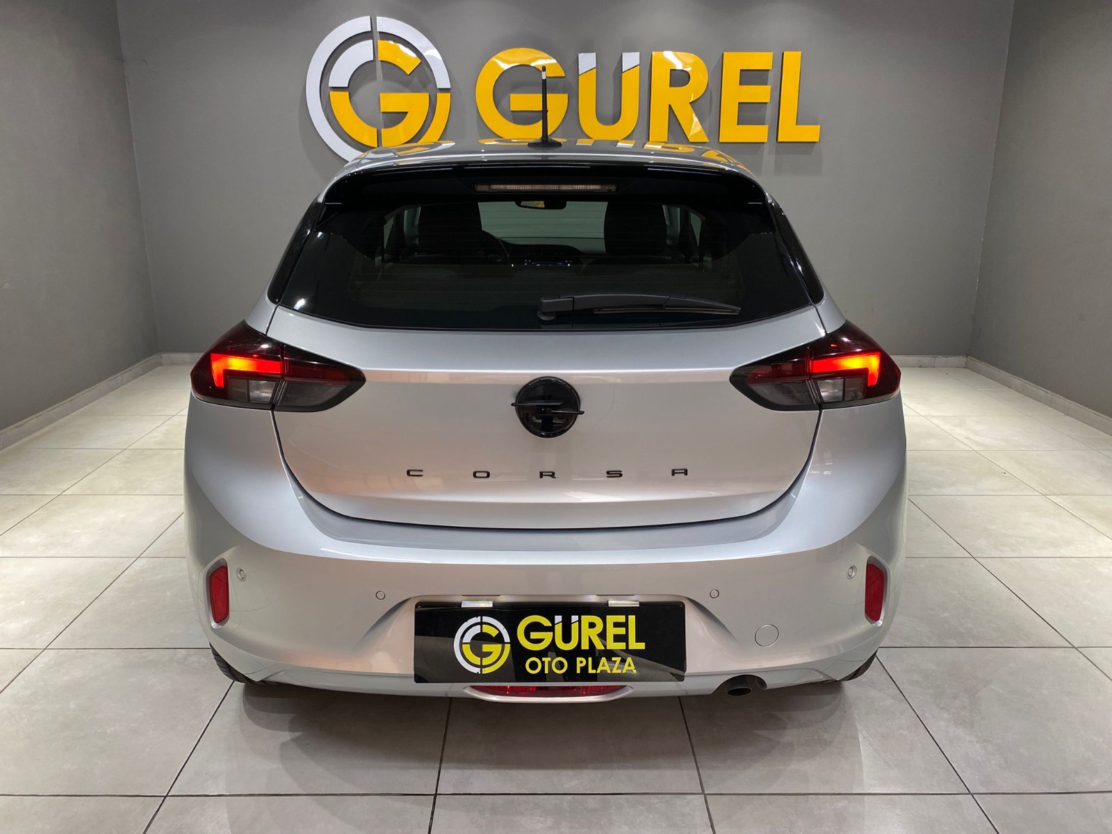 2025 Benzin Otomatik Opel Corsa Gümüş Gri Gürel Tasarım Aksesuar Otomotiv San. Tic. Ltd. Şti.