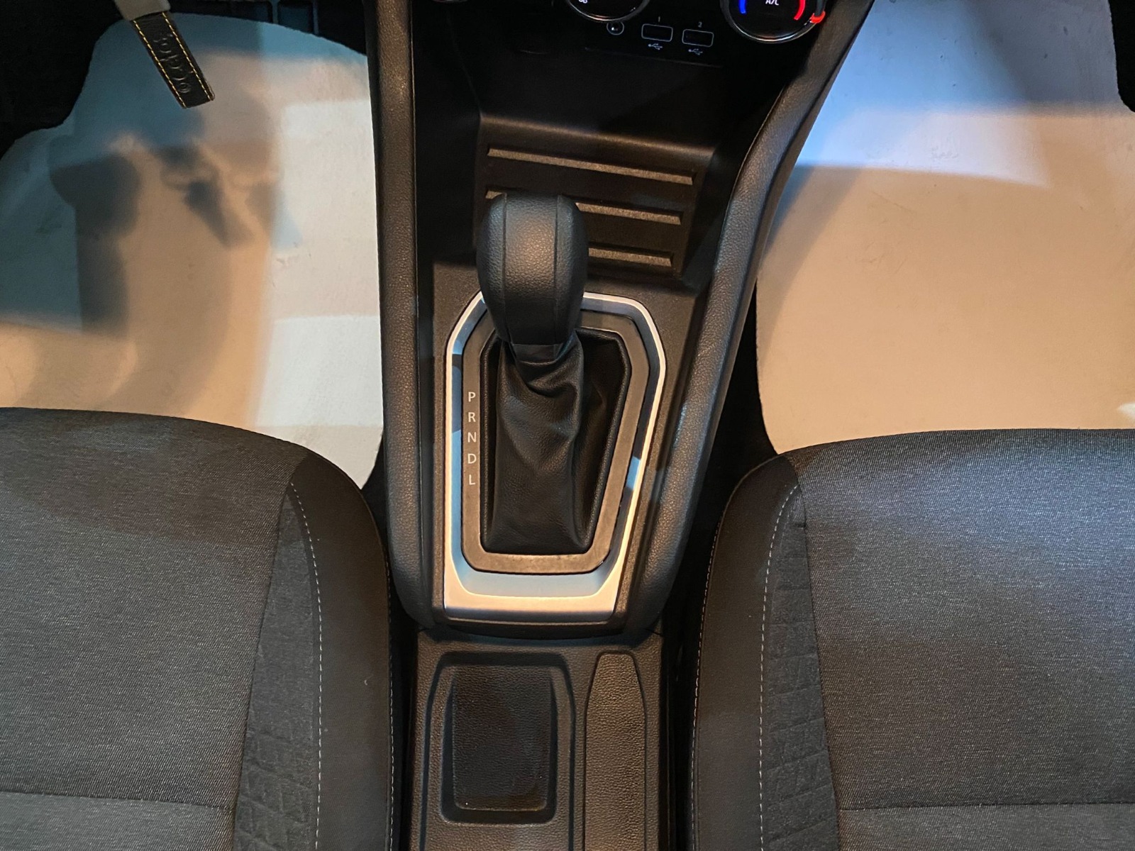 2021 Benzin Otomatik Renault Clio Turuncu Gürel Tasarım Aksesuar Otomotiv San. Tic. Ltd. Şti.