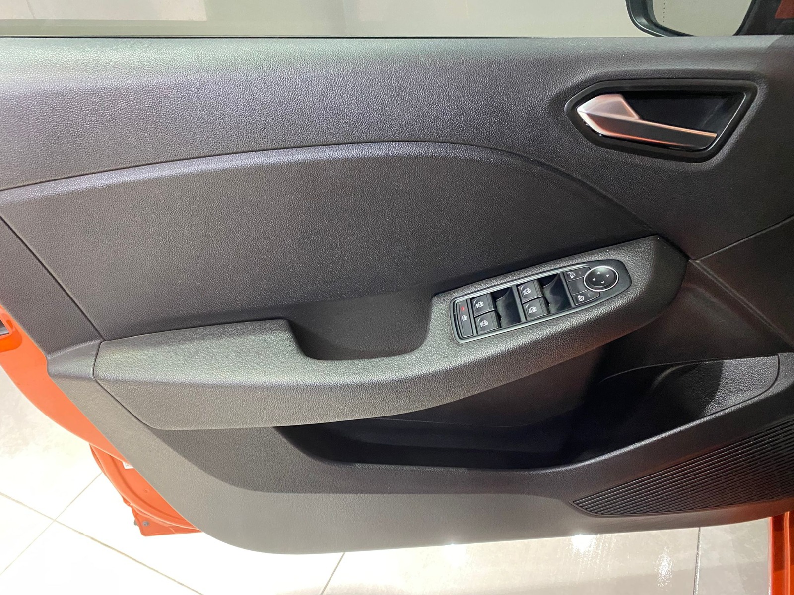 2021 Benzin Otomatik Renault Clio Turuncu Gürel Tasarım Aksesuar Otomotiv San. Tic. Ltd. Şti.