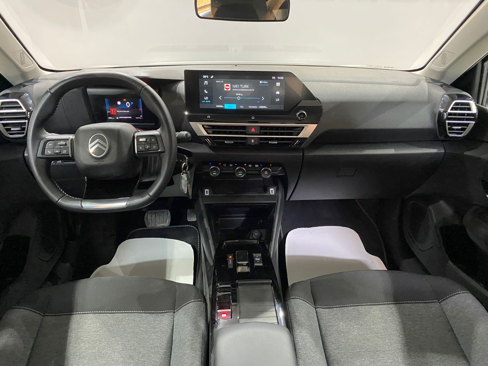 2025 Benzin Otomatik Citroen C4 X Gri Gürel Tasarım Aksesuar Otomotiv San. Tic. Ltd. Şti.