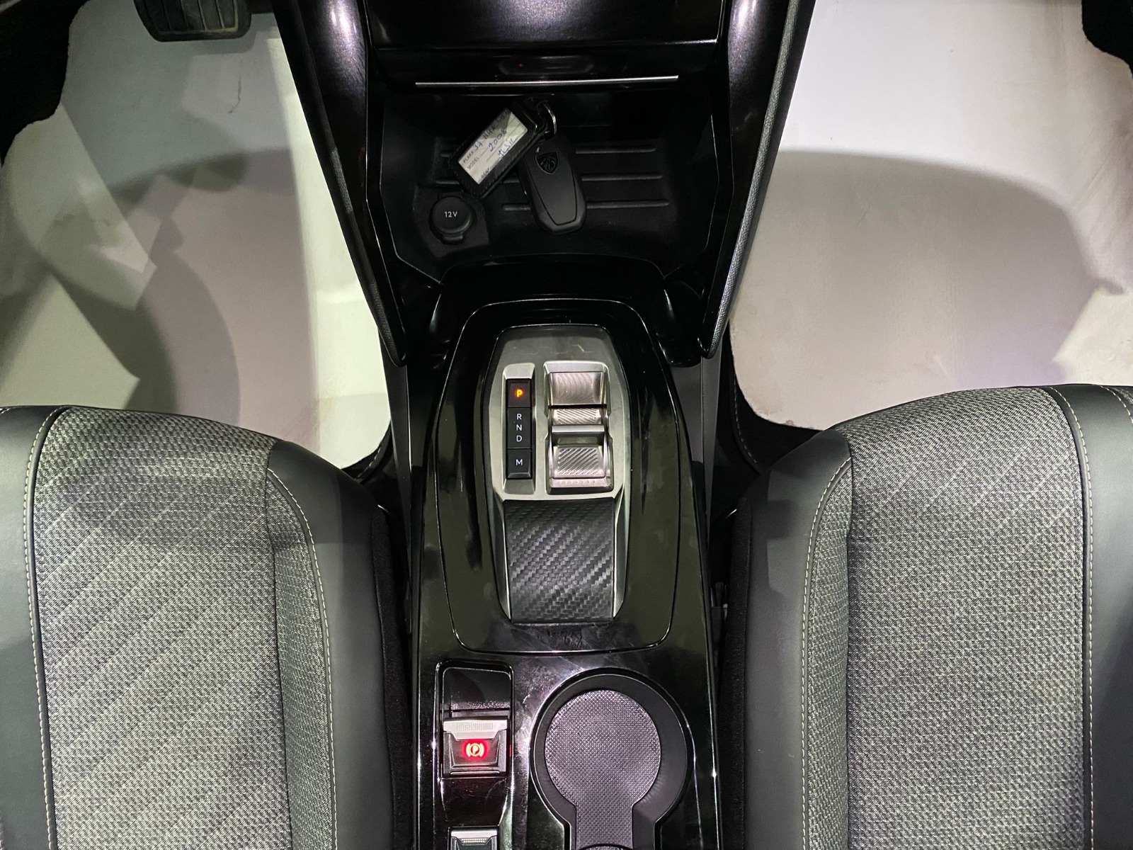 2025 Benzin Otomatik Peugeot 2008 Mavi Gürel Tasarım Aksesuar Otomotiv San. Tic. Ltd. Şti.