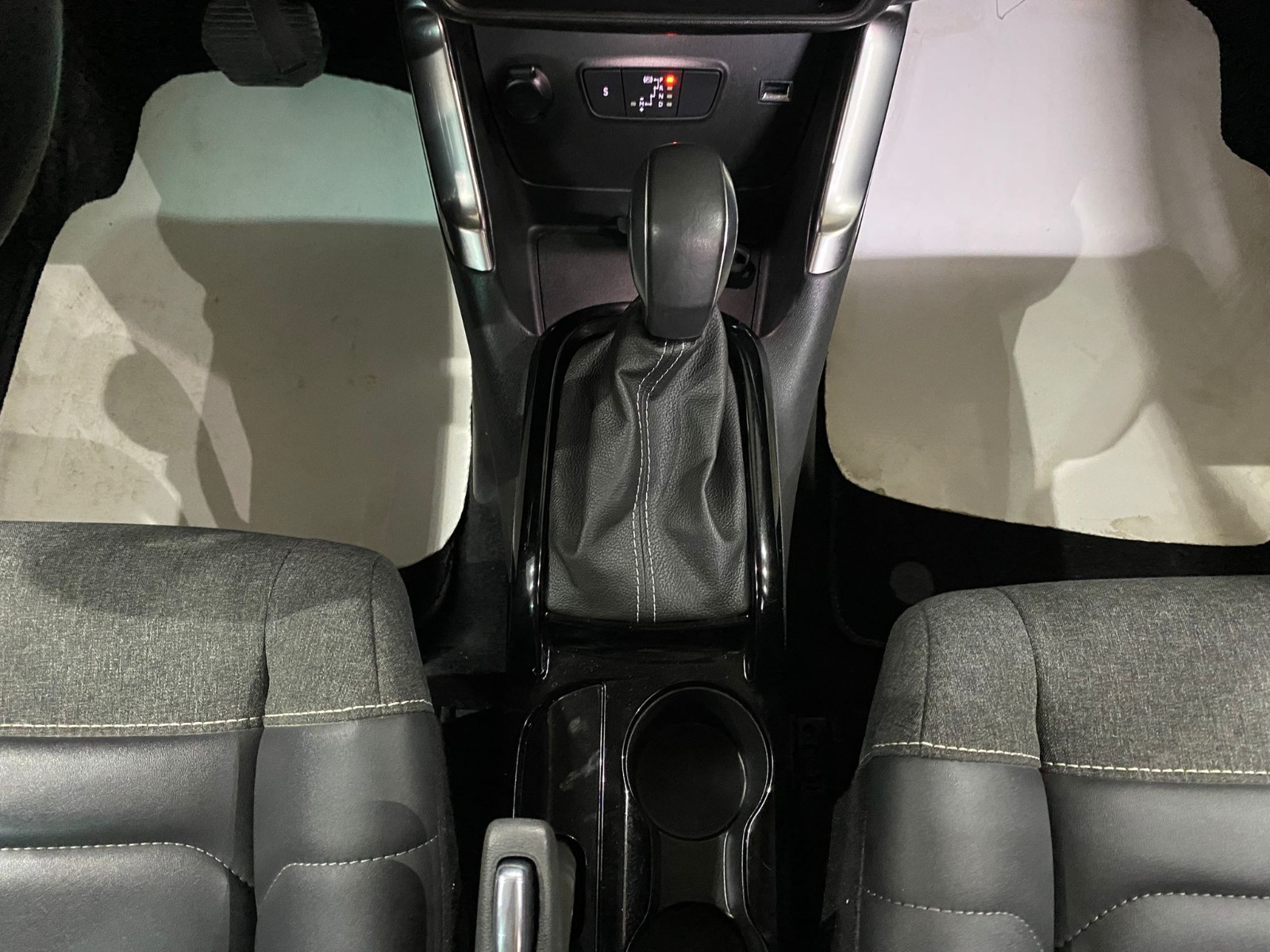 2022 Benzin Otomatik Citroen C3 AirCross Gri Gürel Tasarım Aksesuar Otomotiv San. Tic. Ltd. Şti.