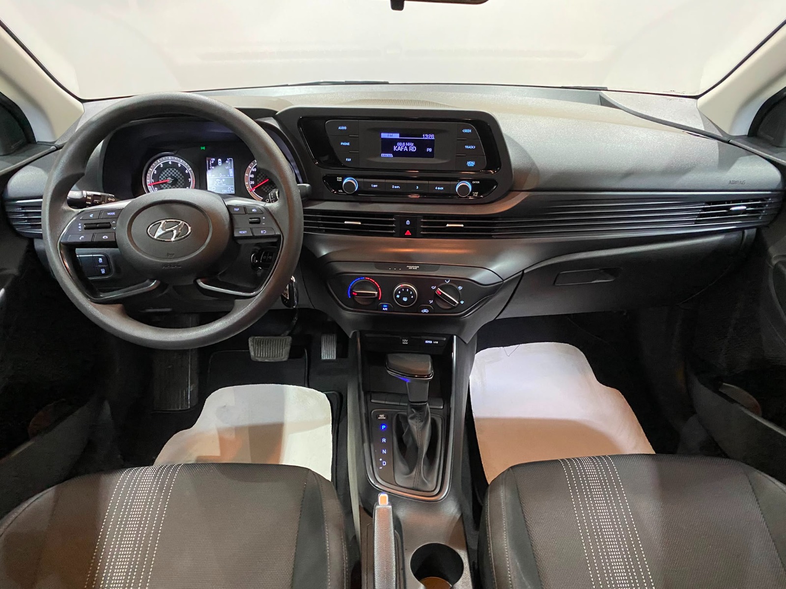 2022 Benzin Otomatik Hyundai i20 Beyaz Gürel Tasarım Aksesuar Otomotiv San. Tic. Ltd. Şti.