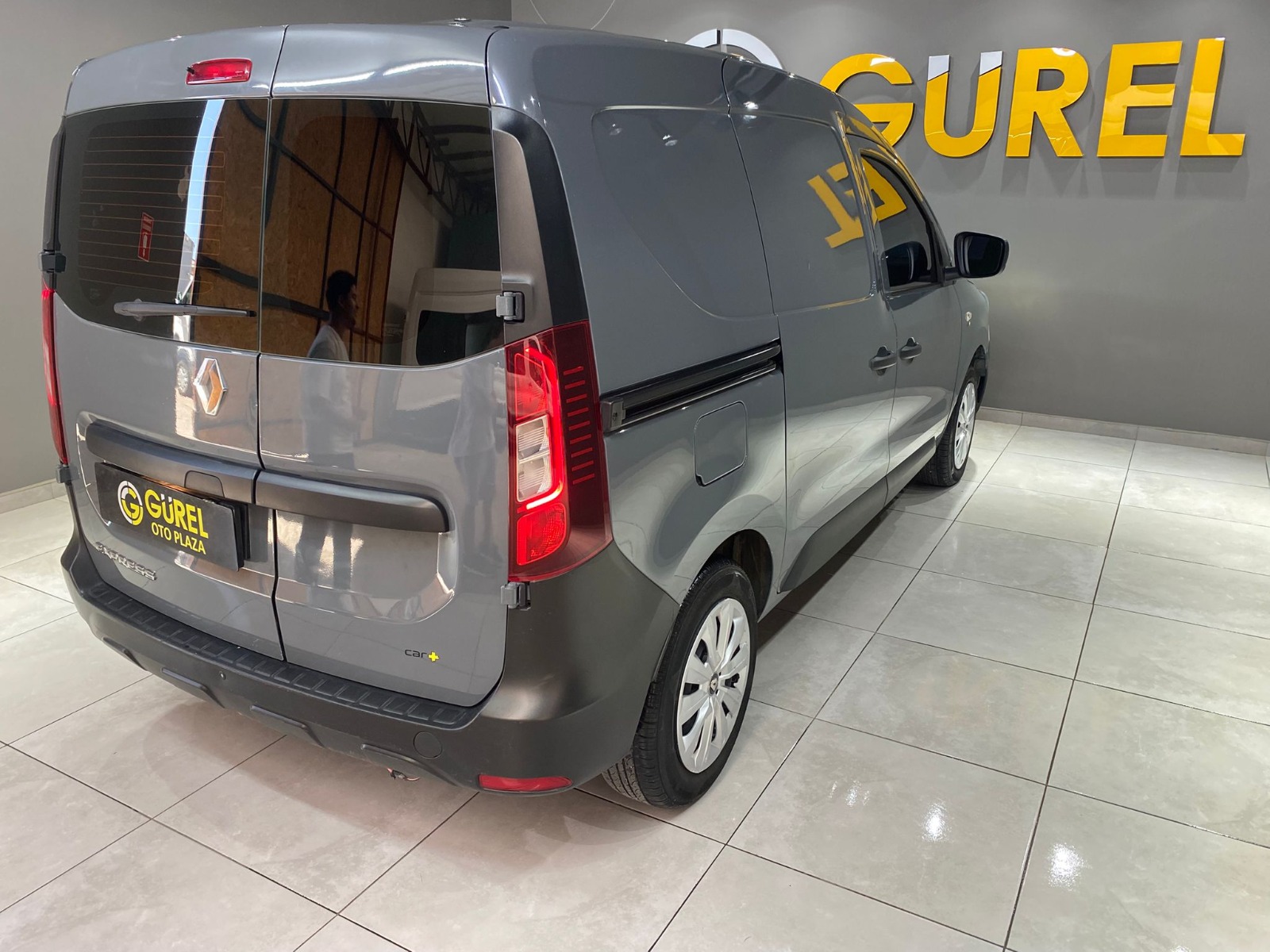 2023 Dizel Manuel Renault Express Gri Gürel Tasarım Aksesuar Otomotiv San. Tic. Ltd. Şti.