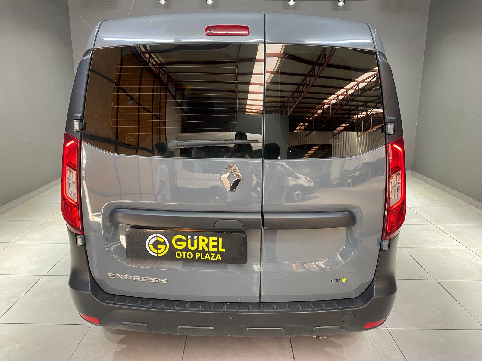 2023 Dizel Manuel Renault Express Gri Gürel Tasarım Aksesuar Otomotiv San. Tic. Ltd. Şti.
