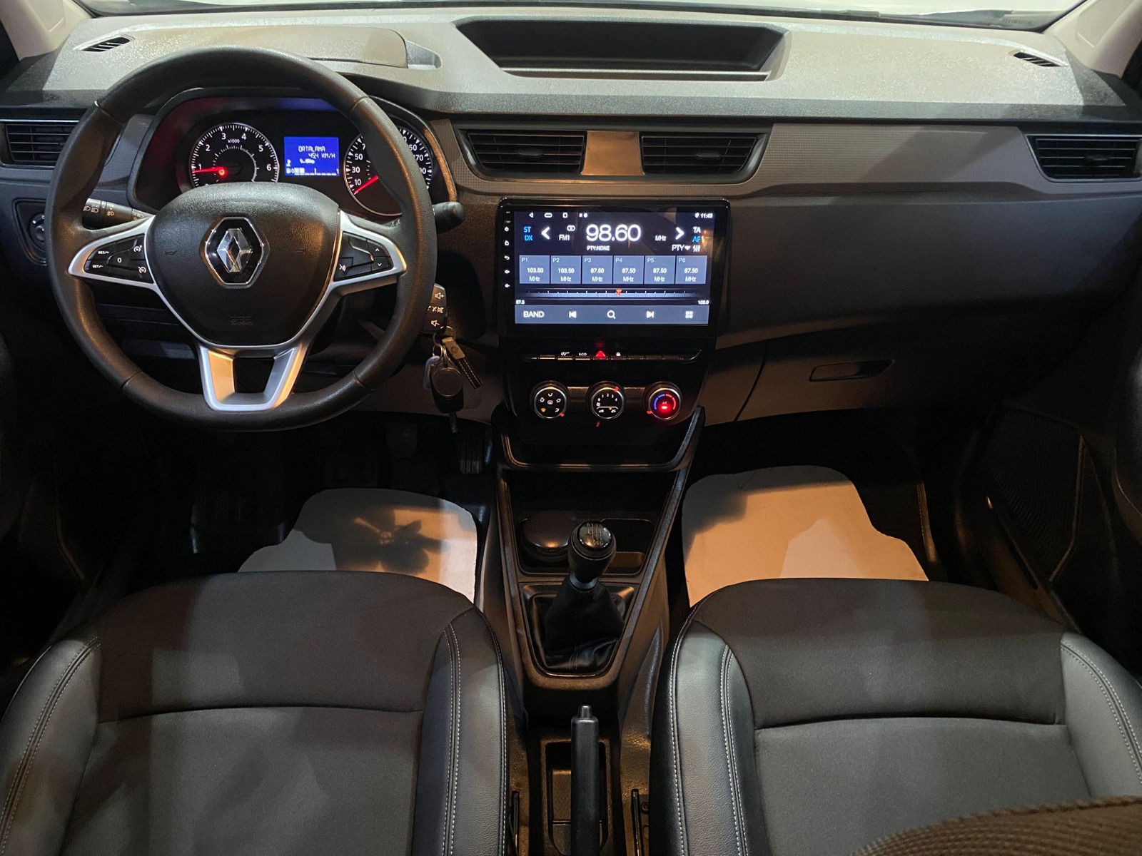 2023 Dizel Manuel Renault Express Gri Gürel Tasarım Aksesuar Otomotiv San. Tic. Ltd. Şti.