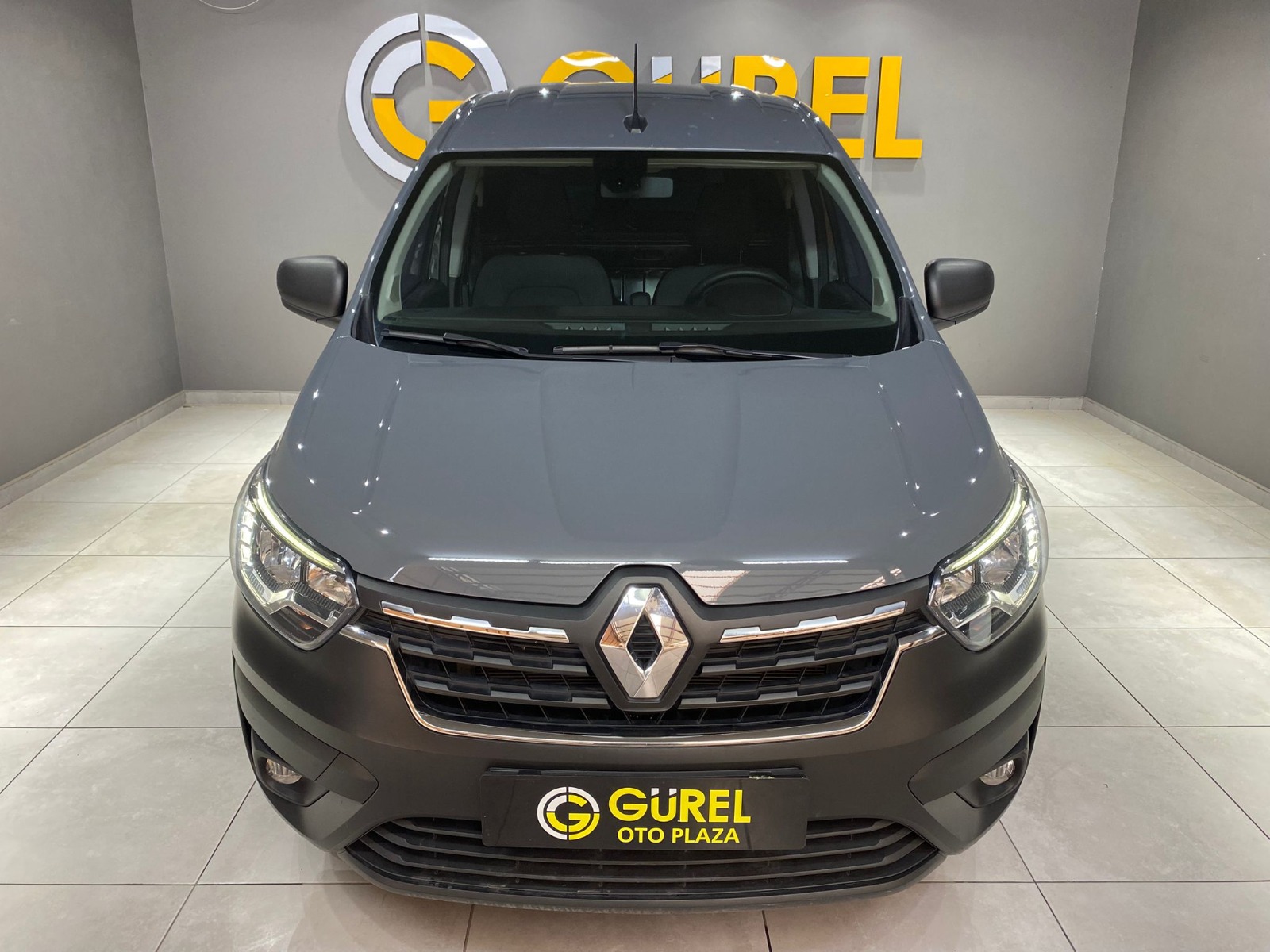 2023 Dizel Manuel Renault Express Gri Gürel Tasarım Aksesuar Otomotiv San. Tic. Ltd. Şti.