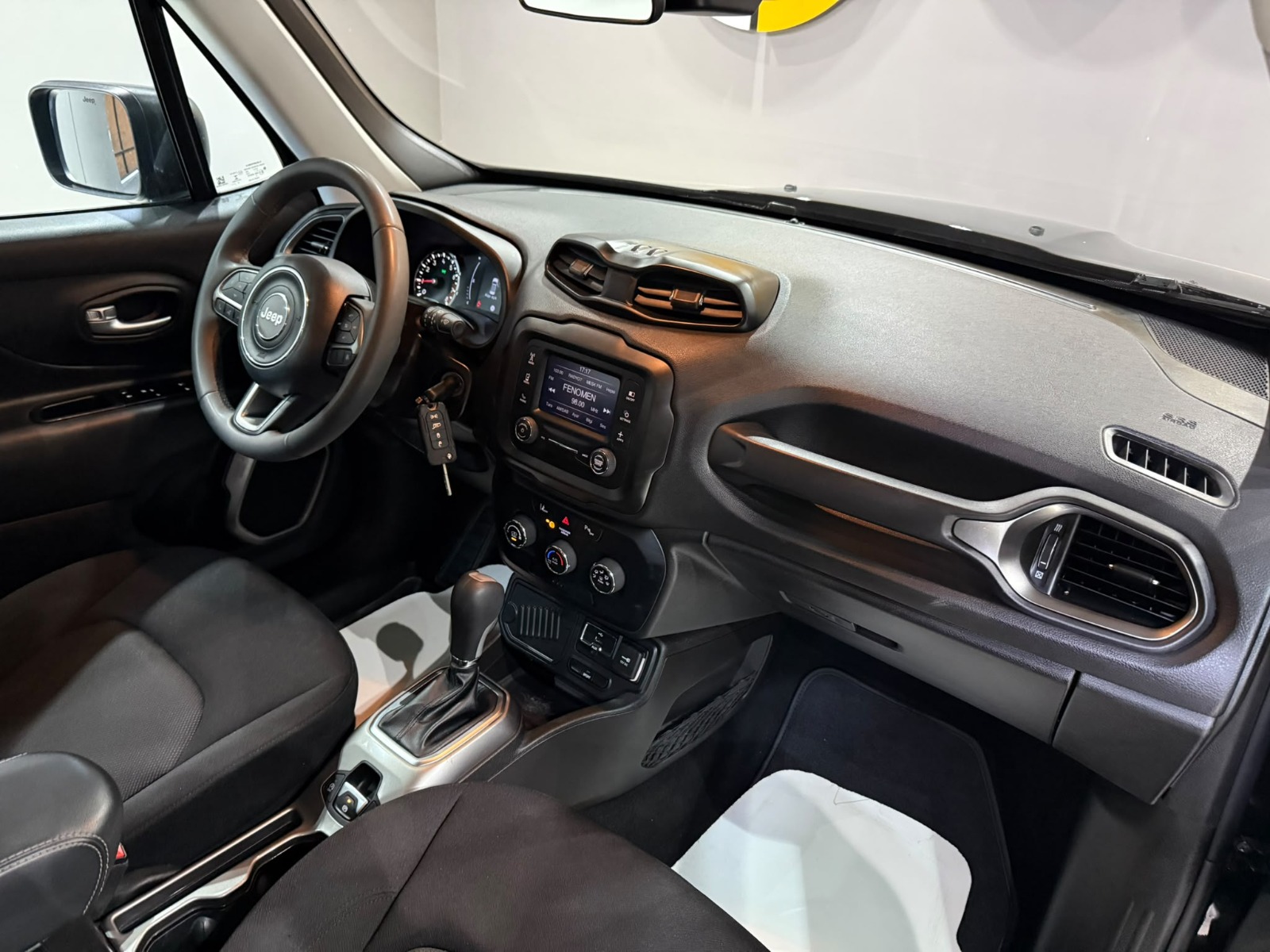 2022 Benzin Otomatik Jeep Renegade Siyah Gürel Tasarım Aksesuar Otomotiv San. Tic. Ltd. Şti.