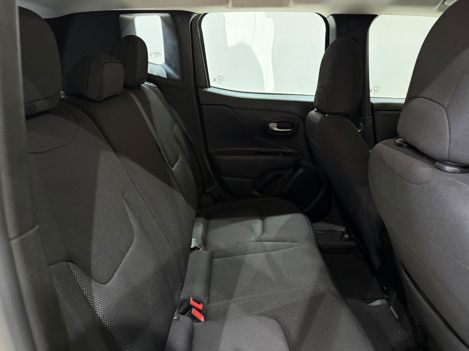 2022 Benzin Otomatik Jeep Renegade Siyah Gürel Tasarım Aksesuar Otomotiv San. Tic. Ltd. Şti.