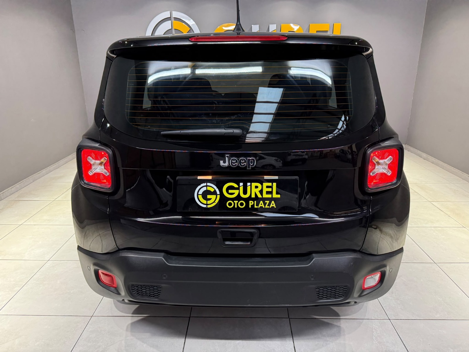 2022 Benzin Otomatik Jeep Renegade Siyah Gürel Tasarım Aksesuar Otomotiv San. Tic. Ltd. Şti.