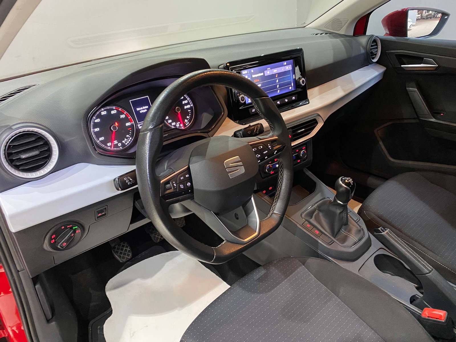 2021 Benzin Manuel Seat Ibiza Kırmızı Gürel Tasarım Aksesuar Otomotiv San. Tic. Ltd. Şti.