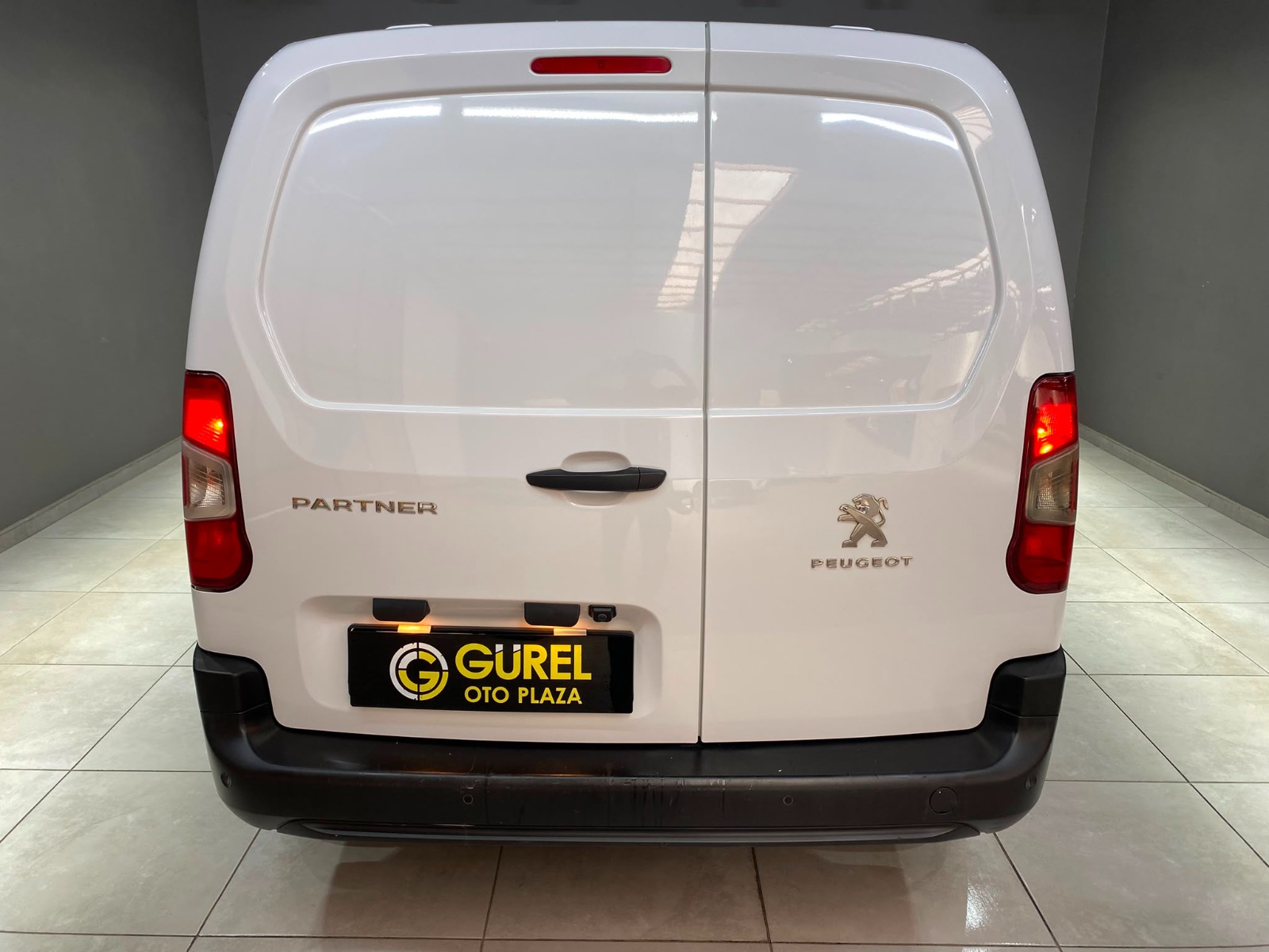 2024 Dizel Manuel PEUGEOT PARTNER Beyaz Gürel Tasarım Aksesuar Otomotiv San. Tic. Ltd. Şti.