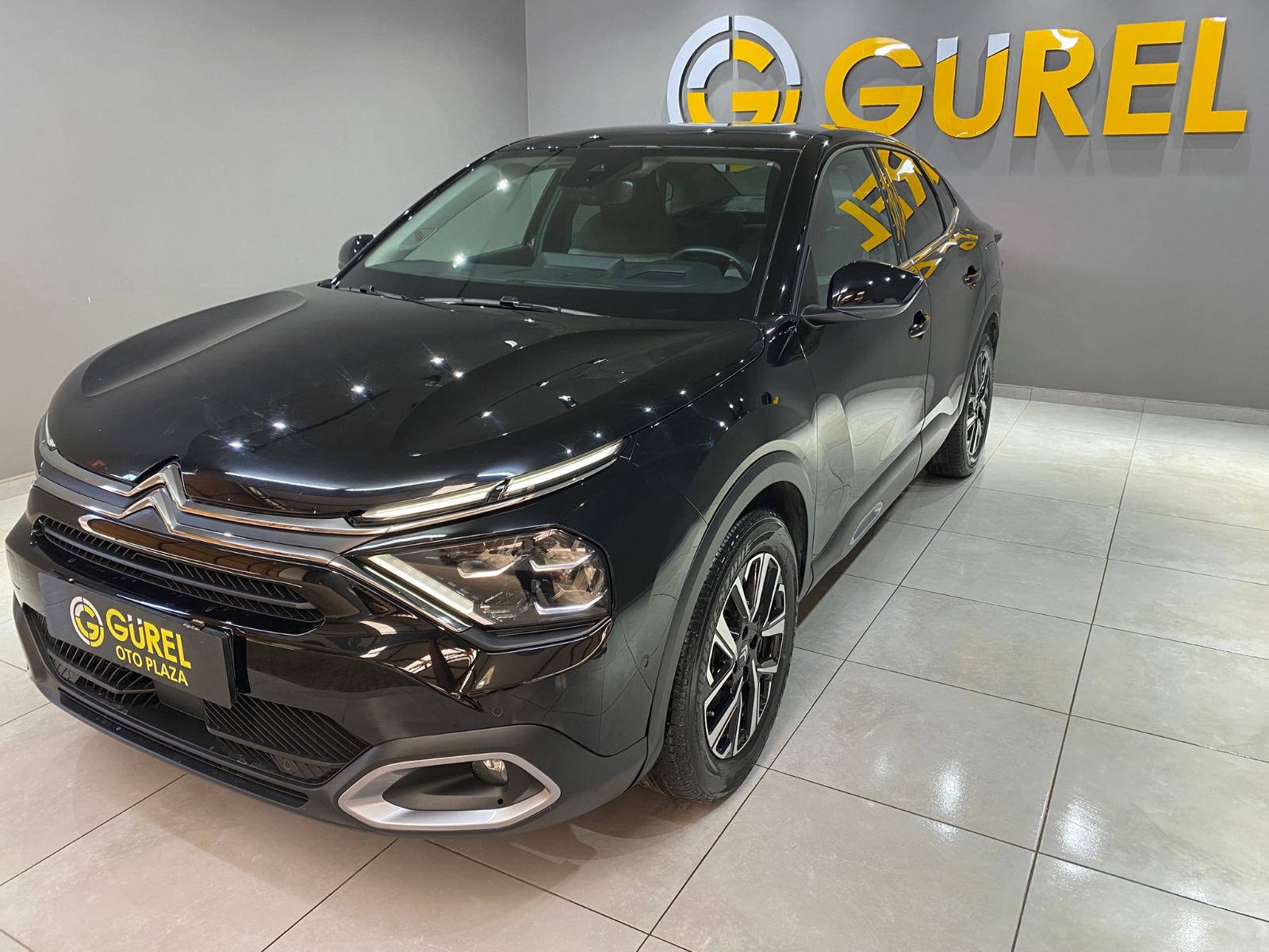 2024 Benzin Otomatik Citroen C4 X Siyah Gürel Tasarım Aksesuar Otomotiv San. Tic. Ltd. Şti.