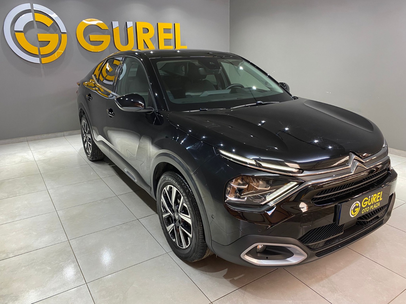 2024 Benzin Otomatik Citroen C4 X Siyah Gürel Tasarım Aksesuar Otomotiv San. Tic. Ltd. Şti.