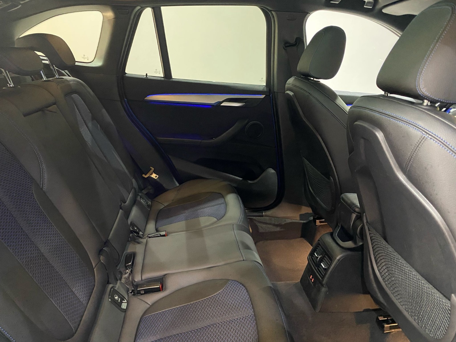 2021 Benzin Otomatik BMW X1 Mavi Gürel Tasarım Aksesuar Otomotiv San. Tic. Ltd. Şti.