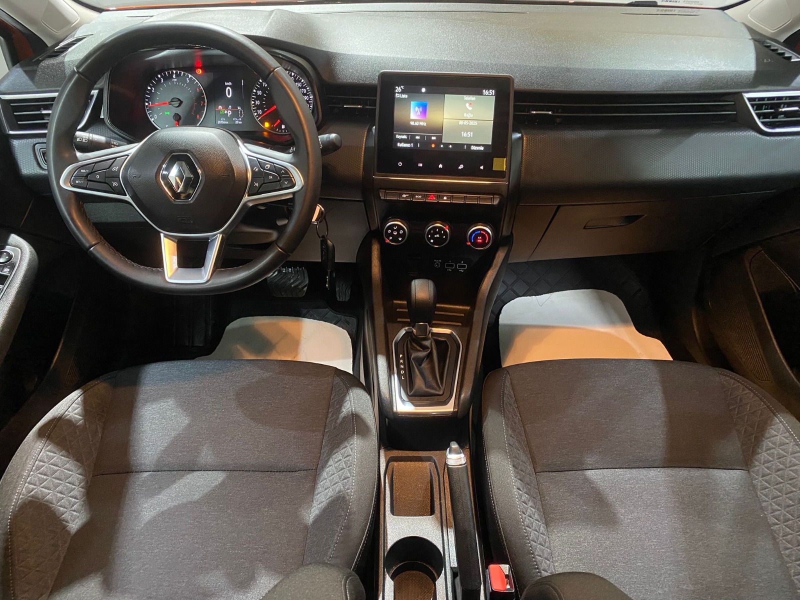 2022 Benzin Otomatik Renault Clio Turuncu Gürel Tasarım Aksesuar Otomotiv San. Tic. Ltd. Şti.