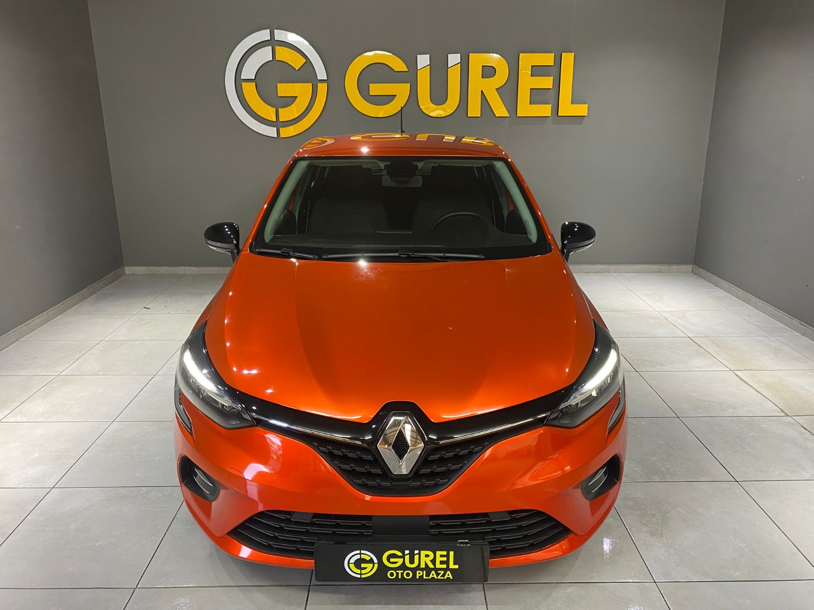 2022 Benzin Otomatik Renault Clio Turuncu Gürel Tasarım Aksesuar Otomotiv San. Tic. Ltd. Şti.