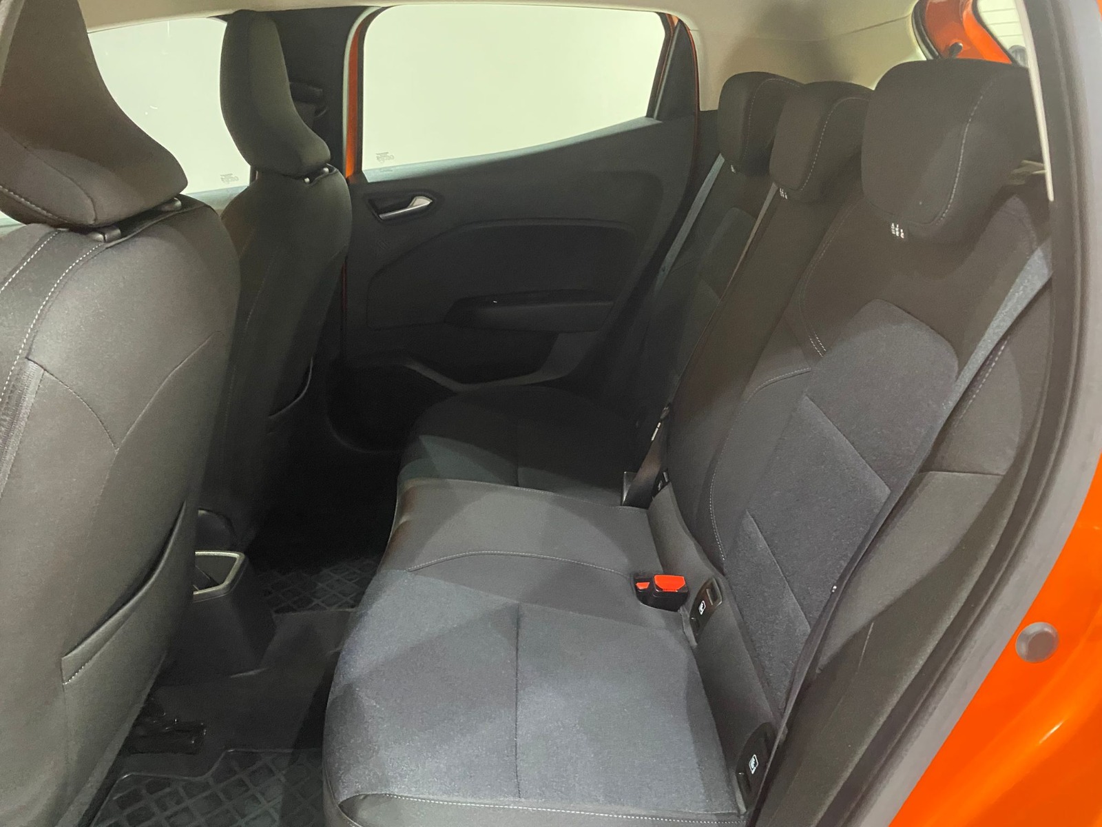 2022 Benzin Otomatik Renault Clio Turuncu Gürel Tasarım Aksesuar Otomotiv San. Tic. Ltd. Şti.