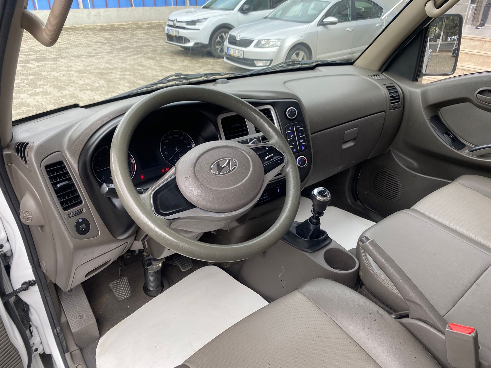 TaksitliOto.Net | 2.El Hyundai H 100 | Manuel & Dizel | Beyaz | İzmir.2el 2023 Dizel Manuel Hyundai H Beyaz Gürel Tasarım Aksesuar Otomotiv San. Tic. Ltd. Şti.