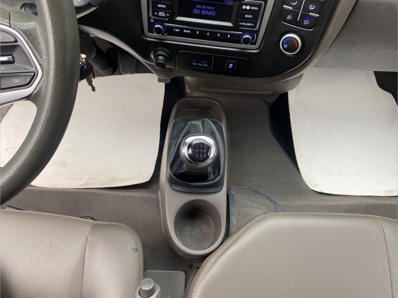 TaksitliOto.Net | 2.El Hyundai H 100 | Manuel & Dizel | Beyaz | İzmir.2el 2023 Dizel Manuel Hyundai H Beyaz Gürel Tasarım Aksesuar Otomotiv San. Tic. Ltd. Şti.