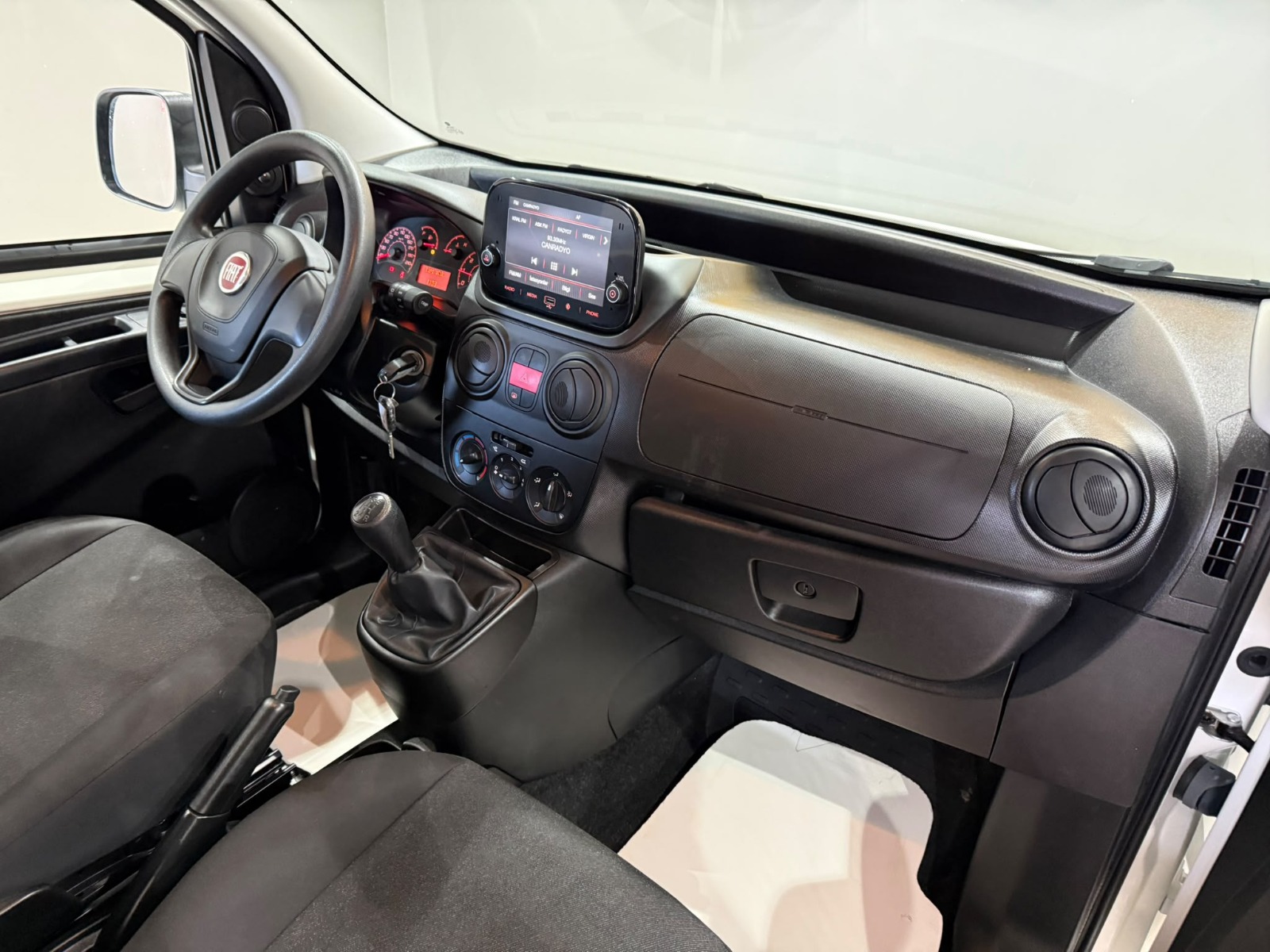 2024 Dizel Manuel Fiat Fiorino Combi Beyaz Gürel Tasarım Aksesuar Otomotiv San. Tic. Ltd. Şti.