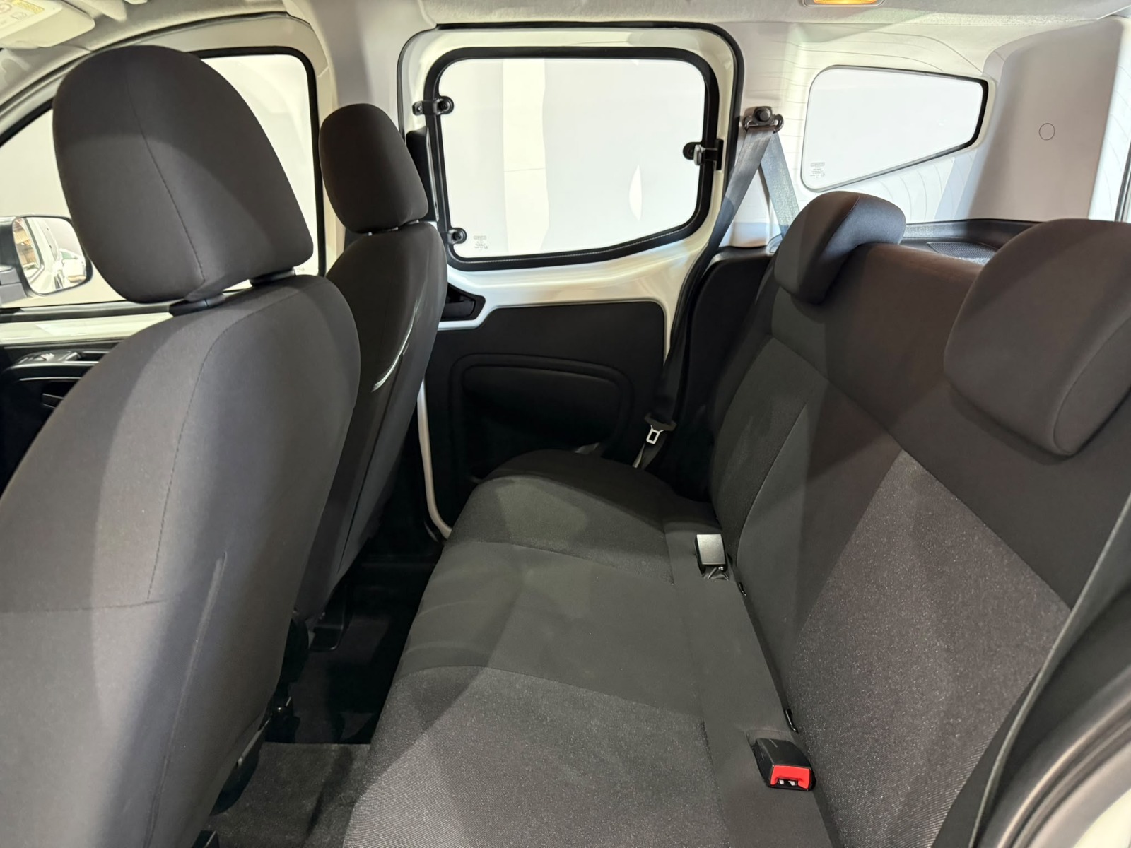 2024 Dizel Manuel Fiat Fiorino Combi Beyaz Gürel Tasarım Aksesuar Otomotiv San. Tic. Ltd. Şti.