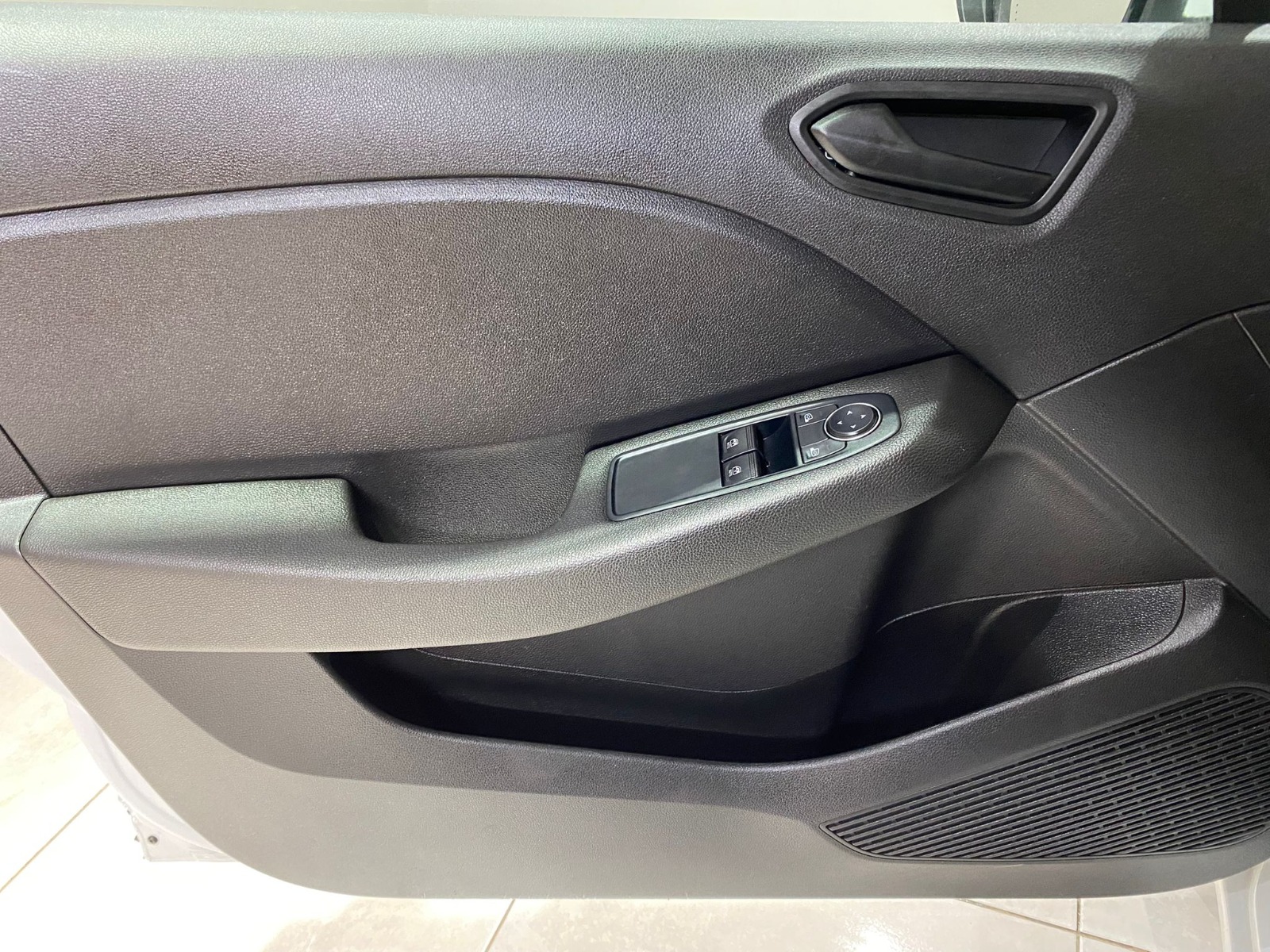 2022 Benzin Otomatik Renault Clio Beyaz Gürel Tasarım Aksesuar Otomotiv San. Tic. Ltd. Şti.