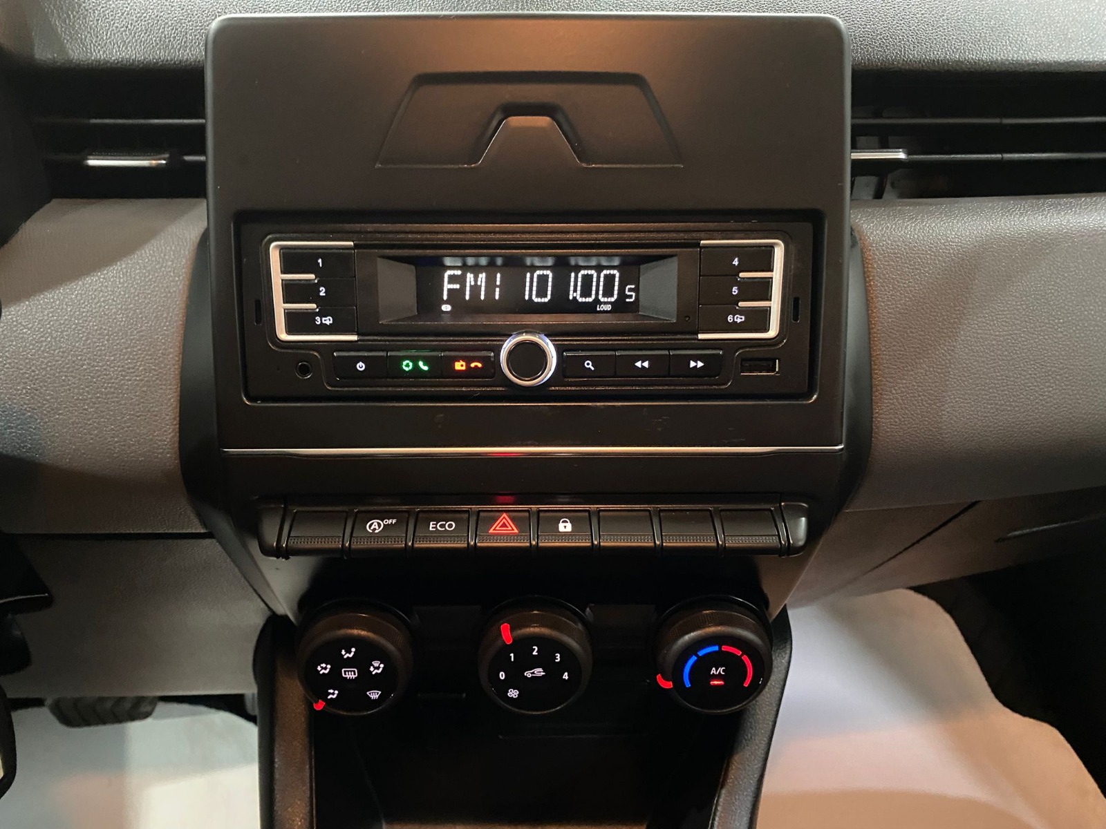 2022 Benzin Otomatik Renault Clio Beyaz Gürel Tasarım Aksesuar Otomotiv San. Tic. Ltd. Şti.