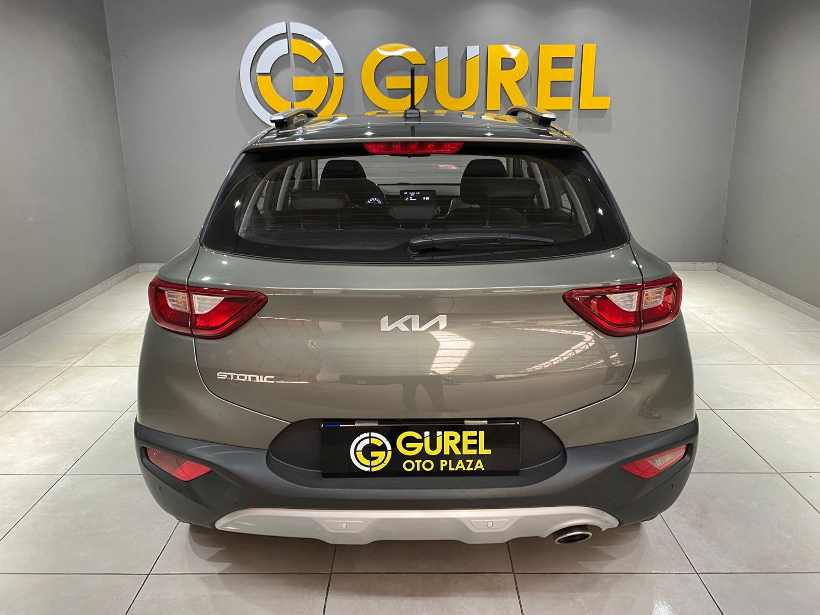 2023 Benzin Otomatik Kia Stonic Yeşil Gürel Tasarım Aksesuar Otomotiv San. Tic. Ltd. Şti.