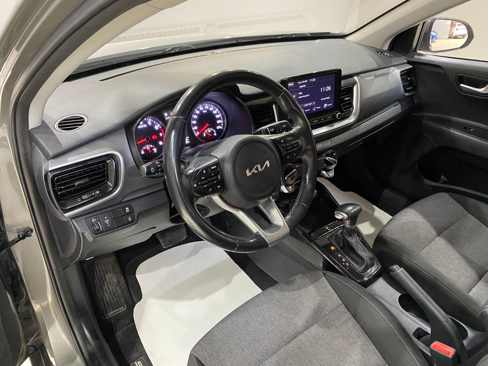 2023 Benzin Otomatik Kia Stonic Yeşil Gürel Tasarım Aksesuar Otomotiv San. Tic. Ltd. Şti.