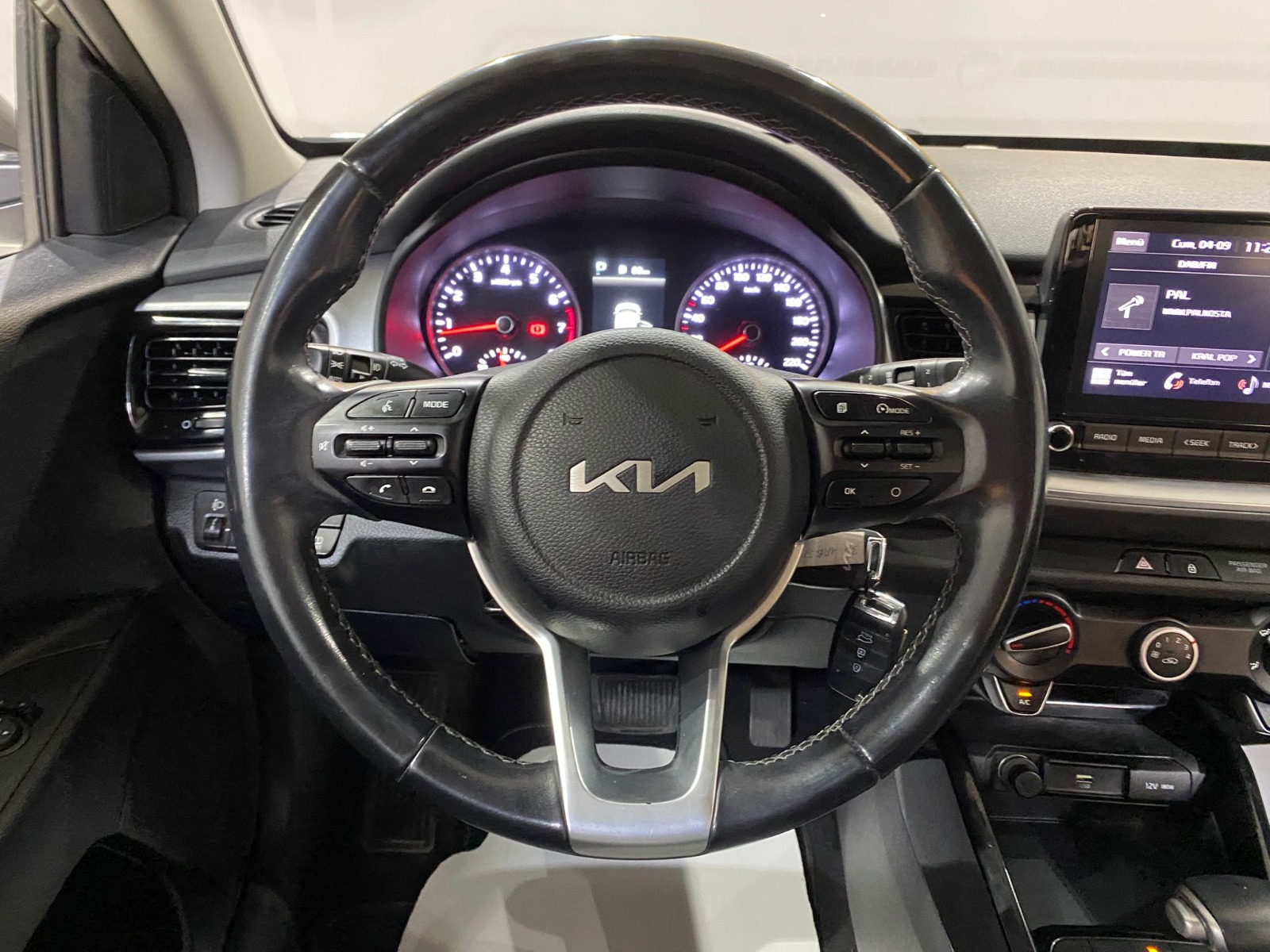 2023 Benzin Otomatik Kia Stonic Yeşil Gürel Tasarım Aksesuar Otomotiv San. Tic. Ltd. Şti.
