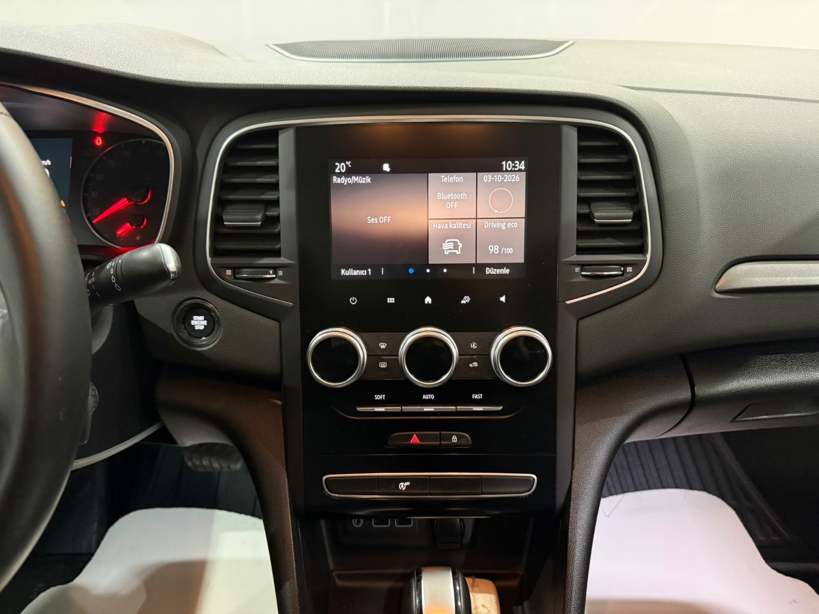 2021 Benzin Otomatik Renault Megane Gri Gürel Tasarım Aksesuar Otomotiv San. Tic. Ltd. Şti.