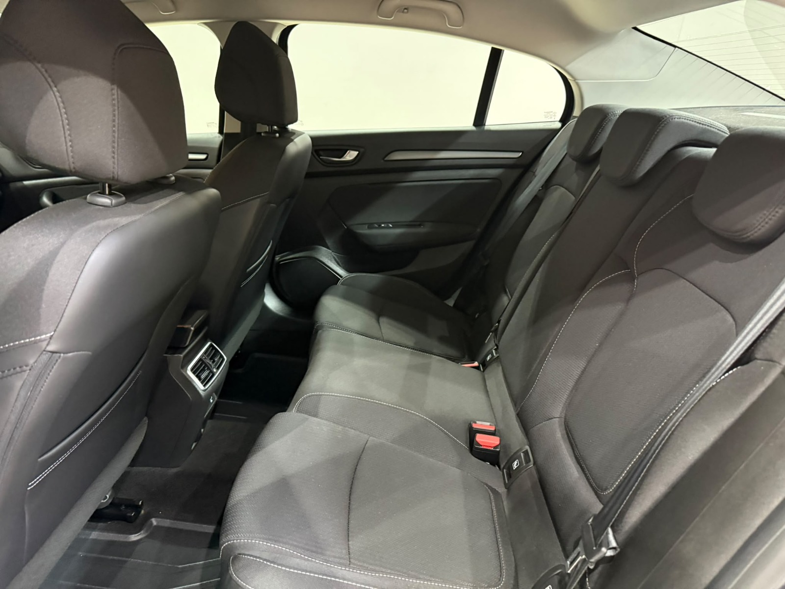 2021 Benzin Otomatik Renault Megane Gri Gürel Tasarım Aksesuar Otomotiv San. Tic. Ltd. Şti.