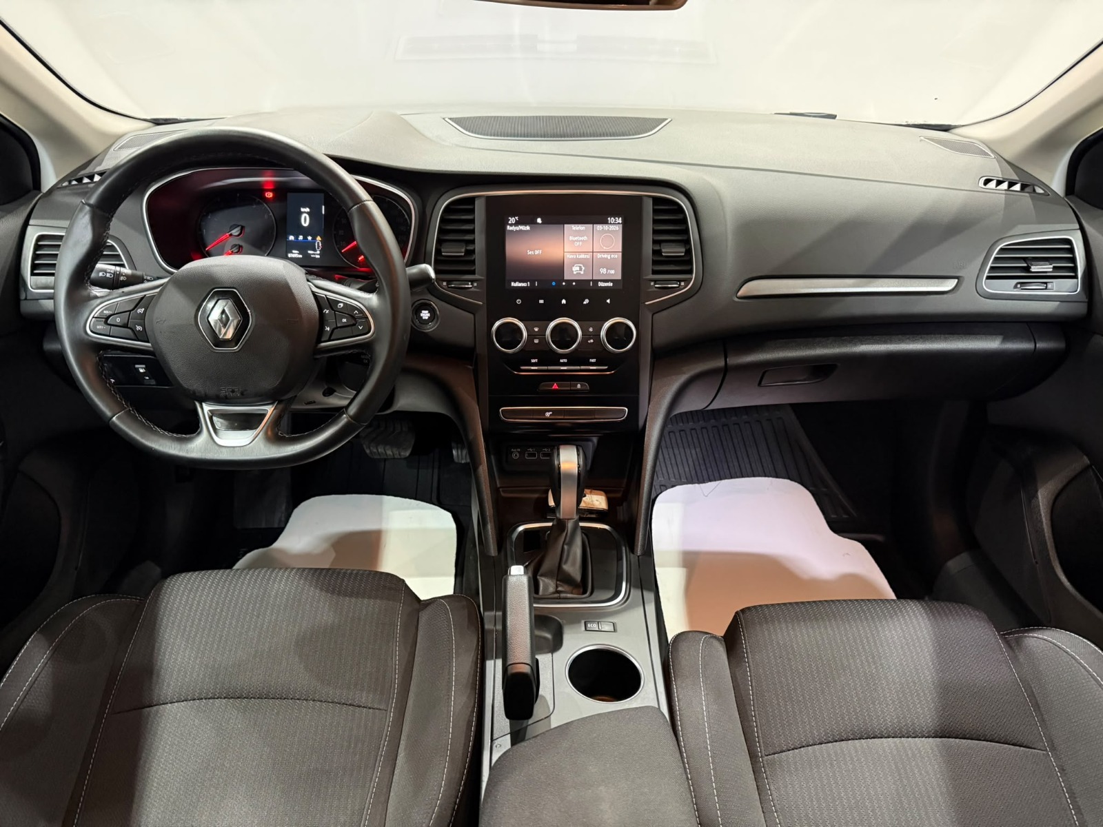 2021 Benzin Otomatik Renault Megane Gri Gürel Tasarım Aksesuar Otomotiv San. Tic. Ltd. Şti.