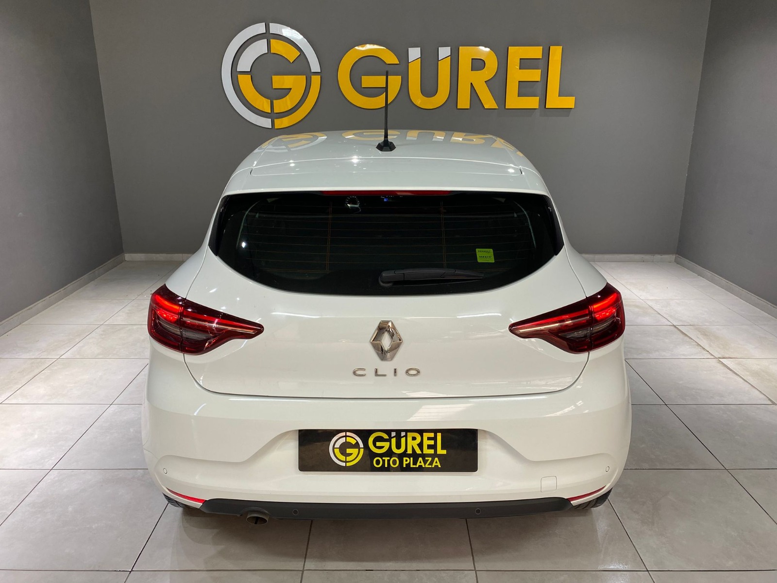 2023 Benzin Manuel Renault Clio Beyaz Gürel Tasarım Aksesuar Otomotiv San. Tic. Ltd. Şti.