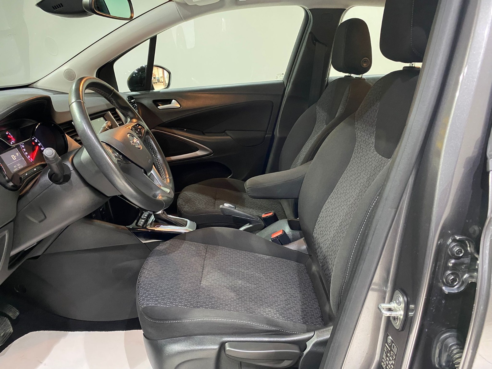 2022 Benzin Otomatik Opel Crossland Gri Gürel Tasarım Aksesuar Otomotiv San. Tic. Ltd. Şti.