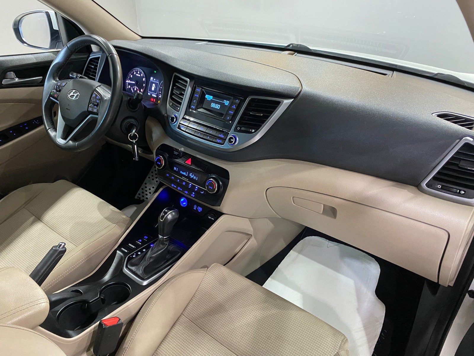 2016 Benzin Otomatik Hyundai Tucson Beyaz Gürel Tasarım Aksesuar Otomotiv San. Tic. Ltd. Şti.
