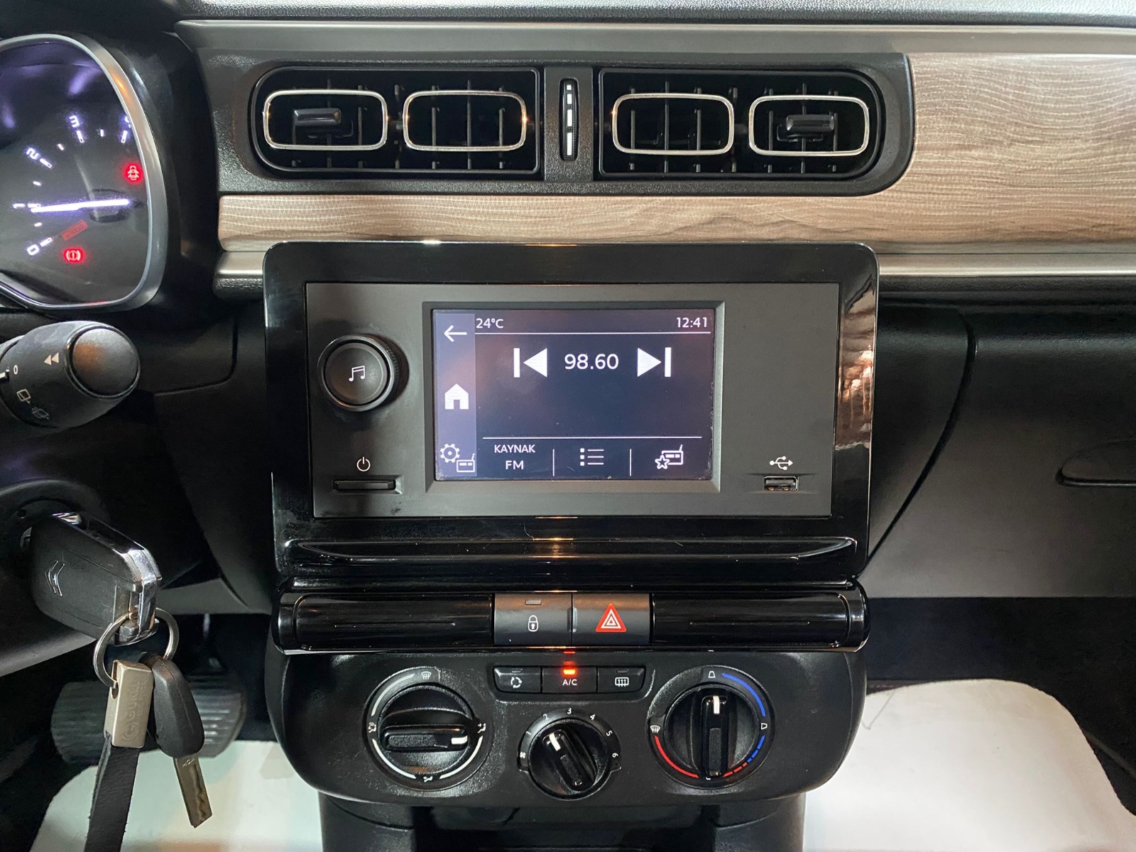 2022 Benzin Manuel Citroen C3 Beyaz Gürel Tasarım Aksesuar Otomotiv San. Tic. Ltd. Şti.