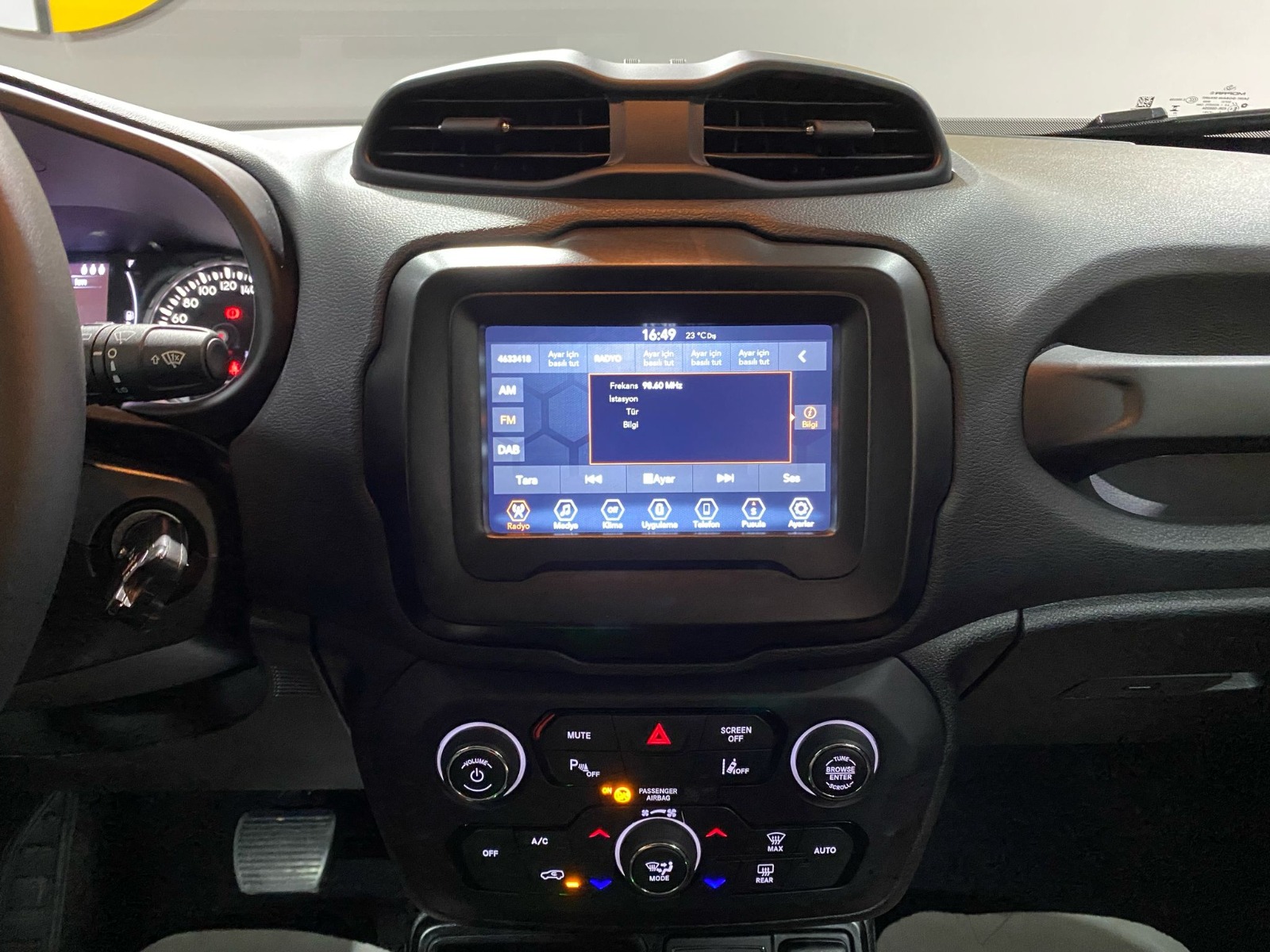 2023 MHEV Otomatik Jeep Renegade Mavi Gürel Tasarım Aksesuar Otomotiv San. Tic. Ltd. Şti.