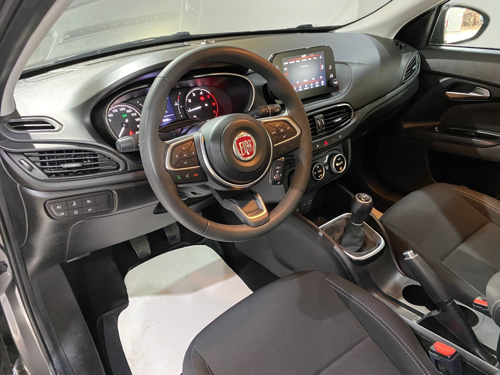 2023 Dizel Manuel Fiat Egea Gri Gürel Tasarım Aksesuar Otomotiv San. Tic. Ltd. Şti.