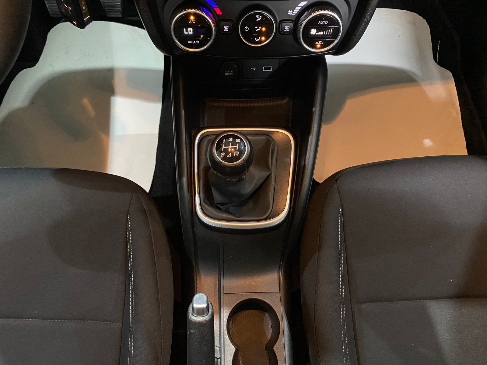 2023 Dizel Manuel Fiat Egea Gri Gürel Tasarım Aksesuar Otomotiv San. Tic. Ltd. Şti.