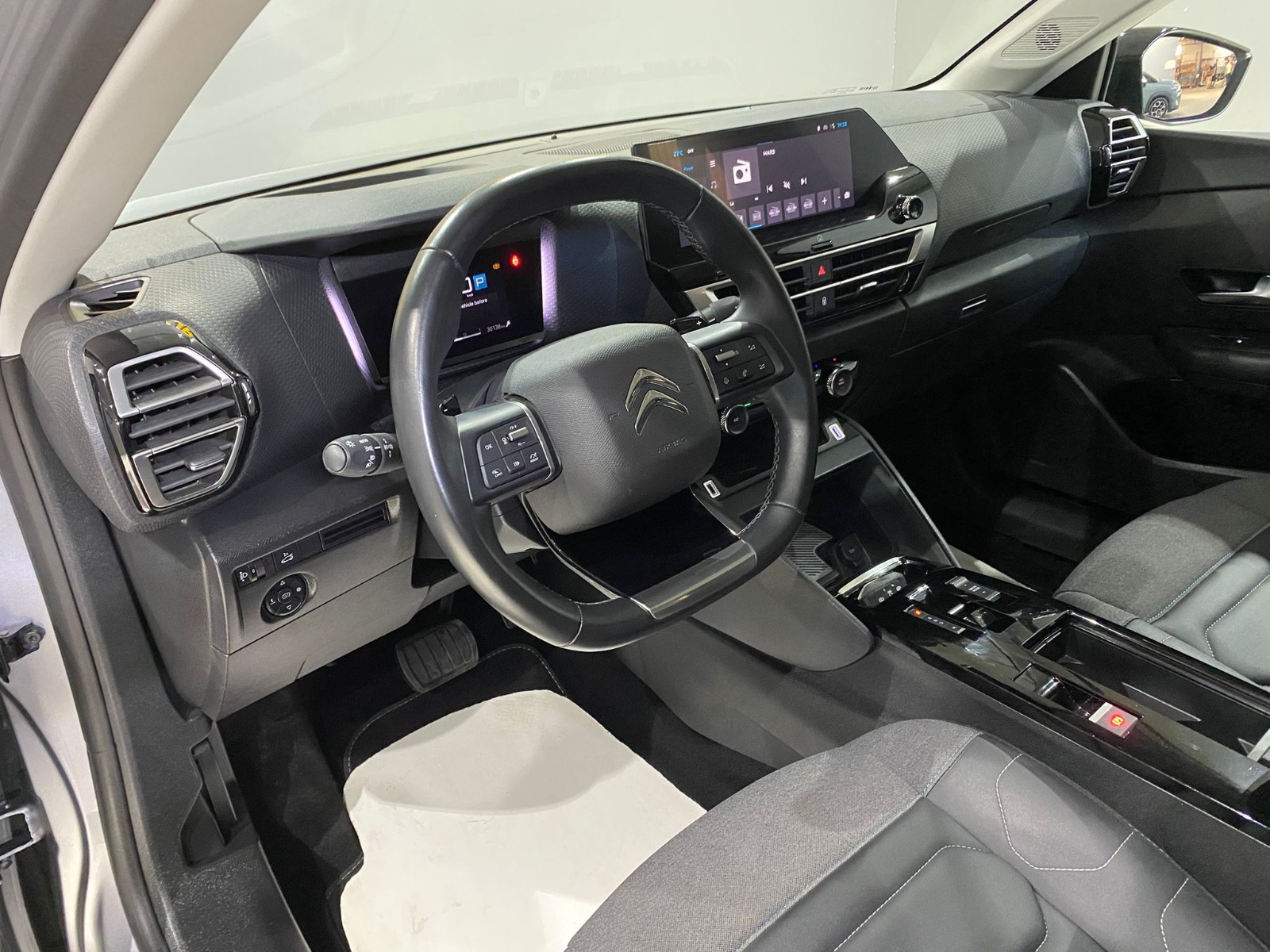 2024 Benzin Otomatik Citroen C4 X Gri Gürel Tasarım Aksesuar Otomotiv San. Tic. Ltd. Şti.