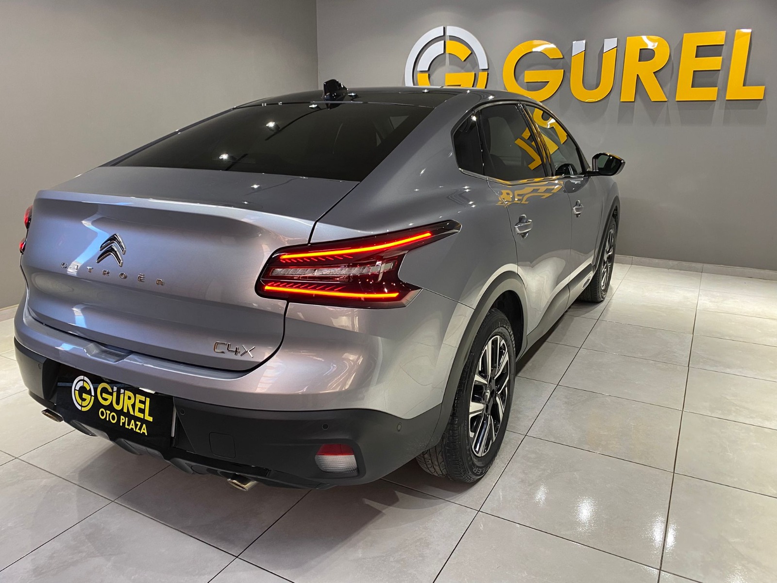 2024 Benzin Otomatik Citroen C4 X Gri Gürel Tasarım Aksesuar Otomotiv San. Tic. Ltd. Şti.