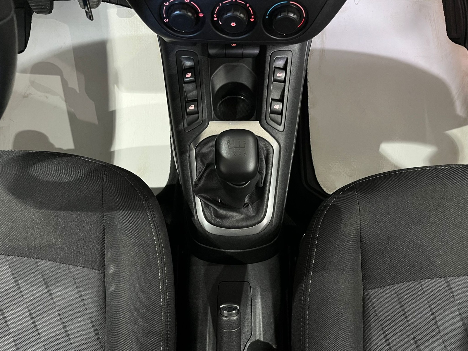 2022 Dizel Manuel Citroen C-Elysée Beyaz Gürel Tasarım Aksesuar Otomotiv San. Tic. Ltd. Şti.